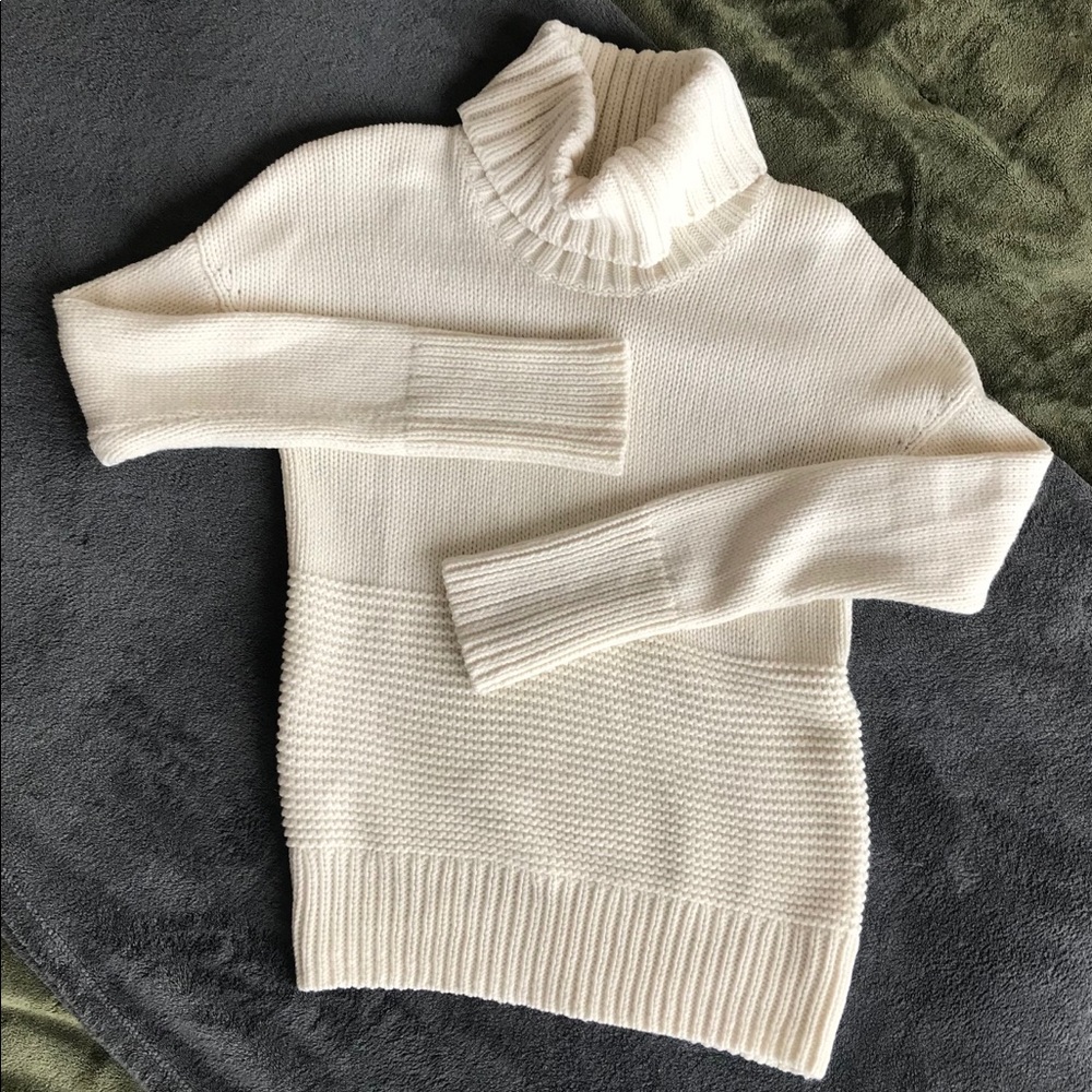 Gap Turtleneck, White, Cable Knit, Women’s Small
